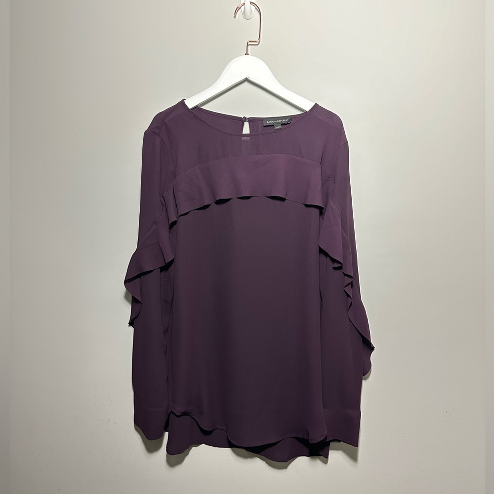Banana Republic Ruffle Maroon Blouse New without tags Size M